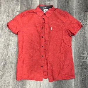 Men’s short sleeve button down